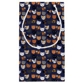 Kitty Cats everywhereパターン スモールペーパーバッグ (裏面)