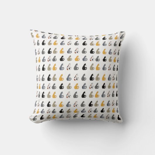 Kitty Cats Throw Pillow クッション (正面)