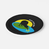 Kiwi – ニュージーランドの鳥とブロ(旅行パーティー) ペーパープレート (アングル)