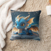 Kleiner blauer Dino auf einer Wolke  クッション (ブランケット)