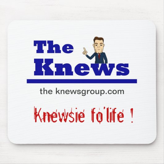 "Knewsie fo'life"のマウスパッド マウスパッド (正面)