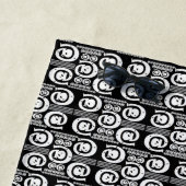 Know Where Ur At @t Sign Black & Whiteデザイン ビーチタオル (インサイチュ)