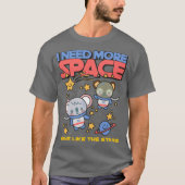 Koala Bear Floating in Space Whimsical Cosmic Frie Tシャツ (正面)