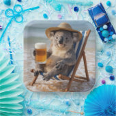 Koala Bear With a Beer on a Beach ペーパープレート (パーティー)