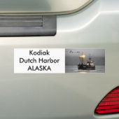 Kodiak、オランダ港、アラスカのカニのボート バンパーステッカー (車上)
