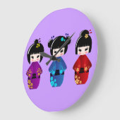 Kokeshiの人形の柱時計 ラージ壁時計 (傾斜)