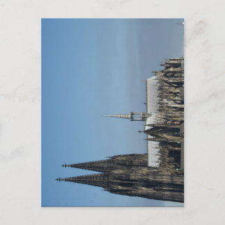 Kölner Dom in der Seitenansicht im Morgenlicht ポストカード