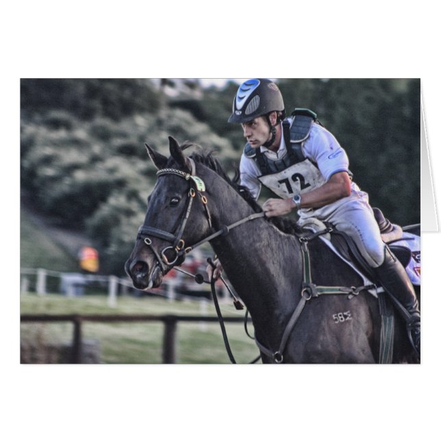 KOLORAのスタッドの秘密 (正面横)