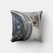 Kompas dat de richting geeft aan een avontuur. クッション (正面)