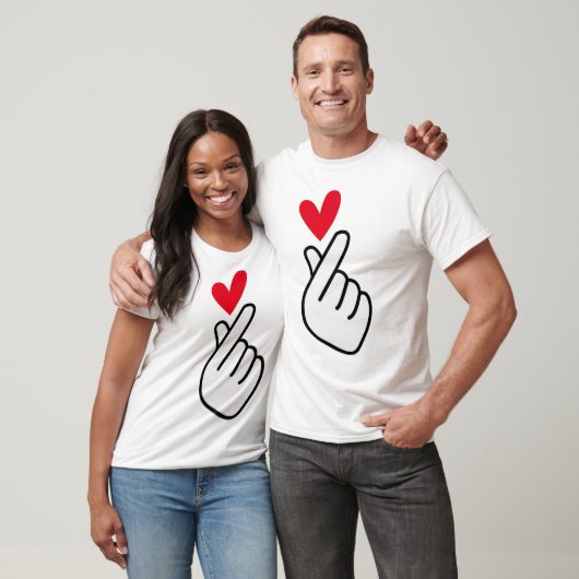 Korean finger heart tシャツ (ユニセックス)