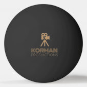 Korman Productions YouTubeチャネルロゴ 卓球ボール (正面)