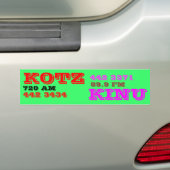 KOTZ KINUのラジオ バンパーステッカー (車上)