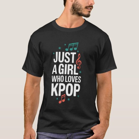 Kpopを愛する女の子 Tシャツ (正面)