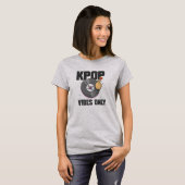 KPOP Vibes Only Tシャツ (正面フル)