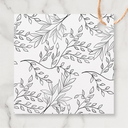 Kraft上のウィスピーな黒いフローラのアウトラインブライダルシャワー フェイバータグ (裏面)