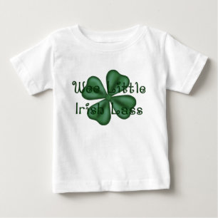 KRWのちっぽけで小さいアイルランドの少女のシャムロック ベビーTシャツ