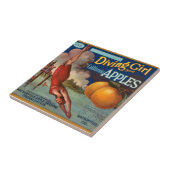 KRWのヴィンテージの潜水の女の子のAppleのフルーツの木枠のラベル タイル (側面)