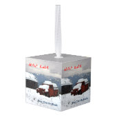 Kuvianak Innovia – オールドレッドトラック キューブオーナメント (裏面アングル)