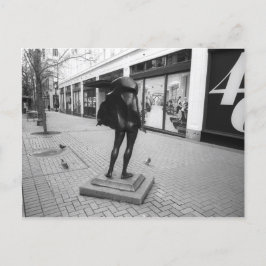 Kvinneaktとハトのはがき インビテーションポストカード