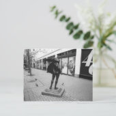 Kvinneaktとハトのはがき インビテーションポストカード (スタンド正面)