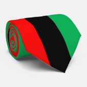 Kwanzaaは赤く黒い緑のストライプパターンを着色します ネクタイ (ロール)
