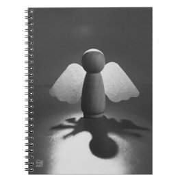 Kwetsbaarheid en breekbaarheid symbolic in Engel. ノートブック