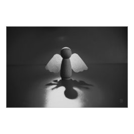 Kwetsbaarheid en breekbaarheid symbolic in Engel. ポスター