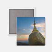 Kyaiktiyo Pagoda at Sunset マグネット (正面/裏面)