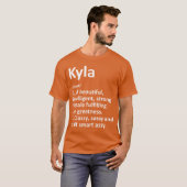 KYLAの定義 パーソナライズド 名前 楽しい クリスマス Tシャツ (正面フル)