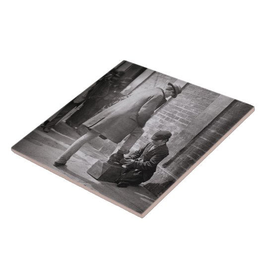 「Lの街の生活からの独立した靴黒、 タイル (側面)