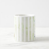 Lゴールデンイニシャルオンブルーとホワイトストライプ コーヒーマグカップ (中央)