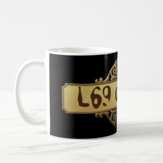 L69デザイン金ゴールドバナー コーヒーマグカップ (左)