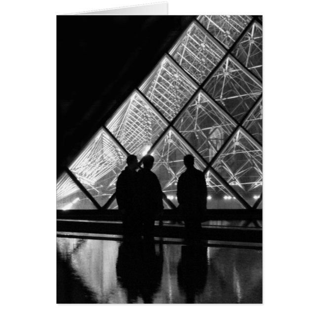 laのpyramideのàのnuit (正面)