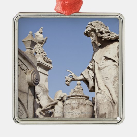 LaのRecoletaの墓地の角度の彫像の終わり メタルオーナメント (正面)