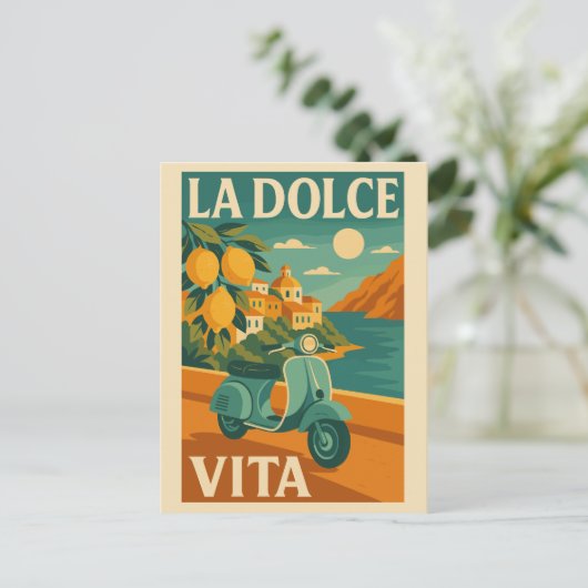 La Dolce Vita – Retro Italian Coast Travel ポストカード (スタンド正面)