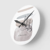 La ilaha illa Allah Arabic Calligraphy – Minimal ラウンド壁時計 (傾斜)