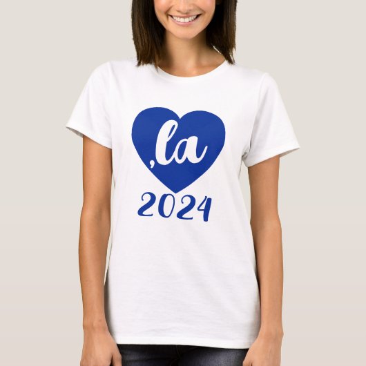 ,la KAMALAハート2024ブルースクリプト文字 Tシャツ (正面)