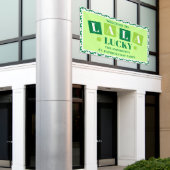 La La Lucky St. Patrick’s Day Party Welcome 横断幕 (ビルの外側)