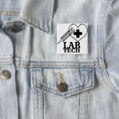 LAB TECHハートシリンジロゴ – ラボラトリ科学者 缶バッジ (インサイチュ)
