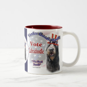 Labradoodleのギフト、Labradoodleのユーモアのマグ ツートーンマグカップ