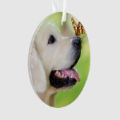 Labrador And Butterfly Throw Pillow オーナメント (正面)