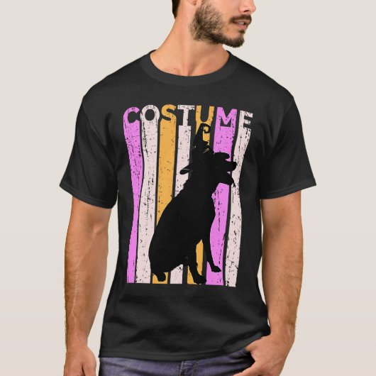 Labrador Halloween In Witch Hat Cute Black Lab Coo Tシャツ (正面)
