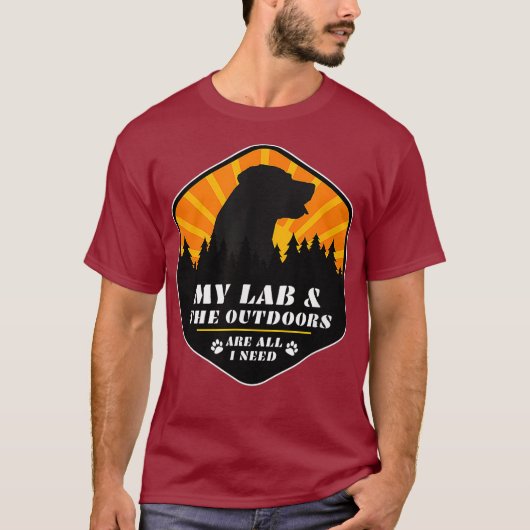 Labrador Retriever Hiking Tshirt for Lab Lovers Tシャツ (正面)