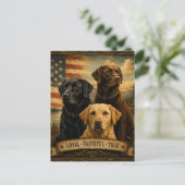 Labrador Retriever Rustic American Flag ポストカード (スタンド正面)