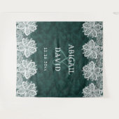 Lace on Emerald Green Faux Velvet Wedding Backdrop タペストリー (正面(横))