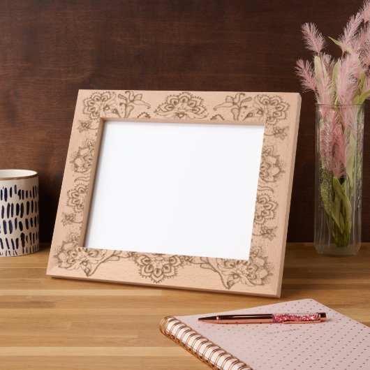 Lace Pattern Floral Motif Landscape Size 10"x8" レーザー彫刻フレーム (左)