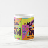 Lactivistのミイラのミルクはマグを揺すります コーヒーマグカップ (中央)