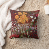Ladrie's Garden in Red Throw Pillow クッション (ブランケット)