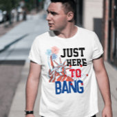 Lady Liberty花火グラフィックをバングアップするためにここだけ Tシャツ