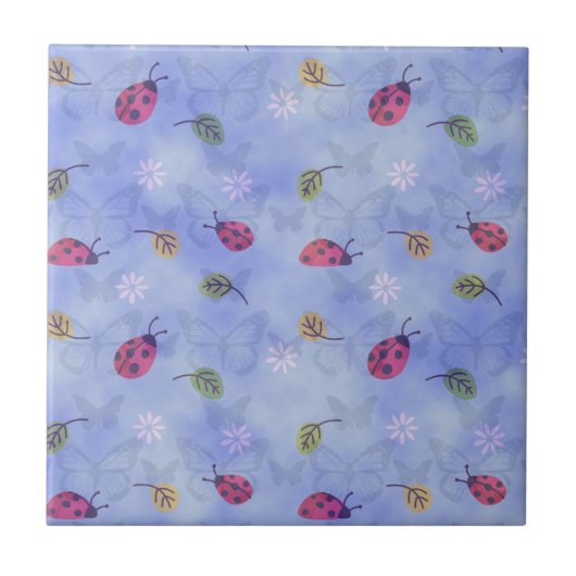 Ladybirds and Falling Leaves Blue Pattern タイル (正面)